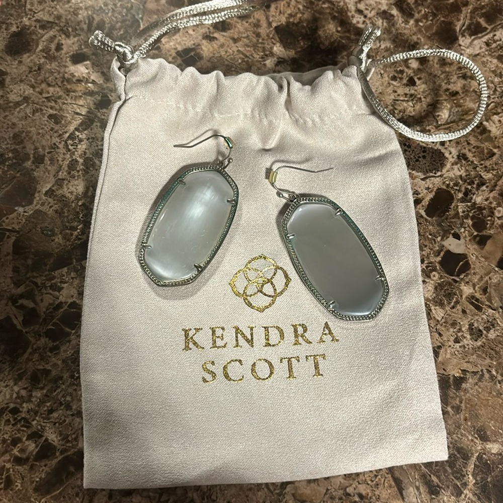Kendra Scott Grey opaque earrings